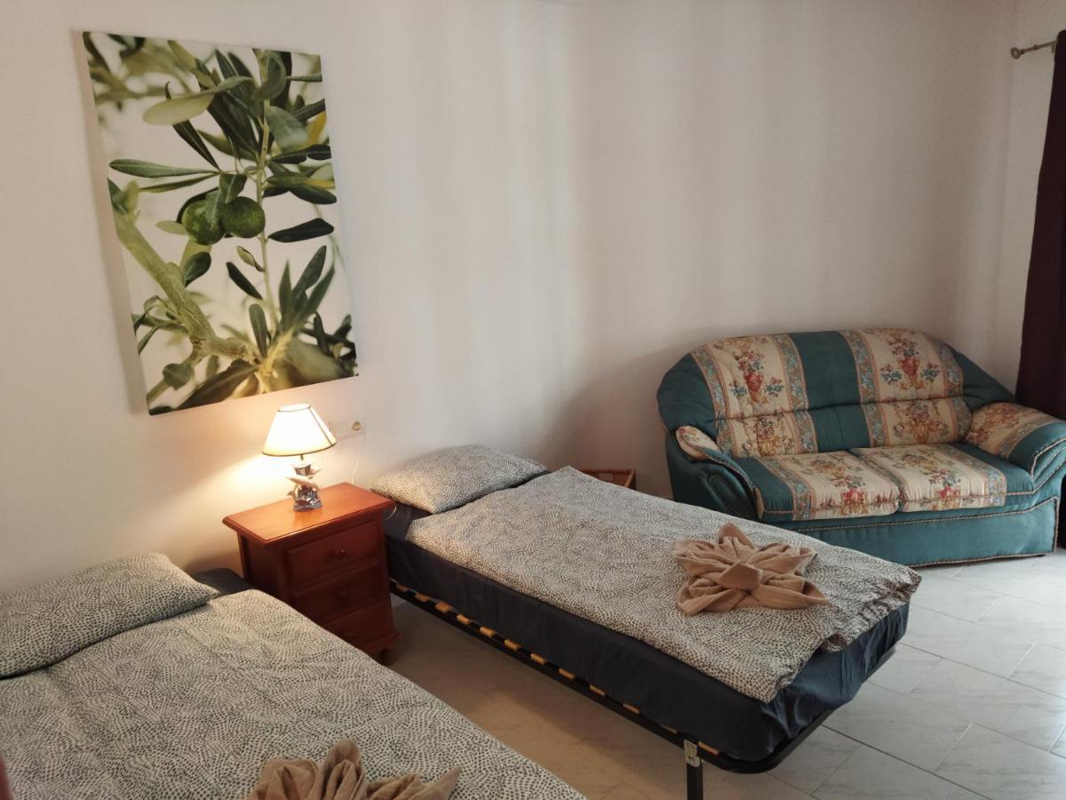 네르하 Casa Alina 빌라 외부 사진